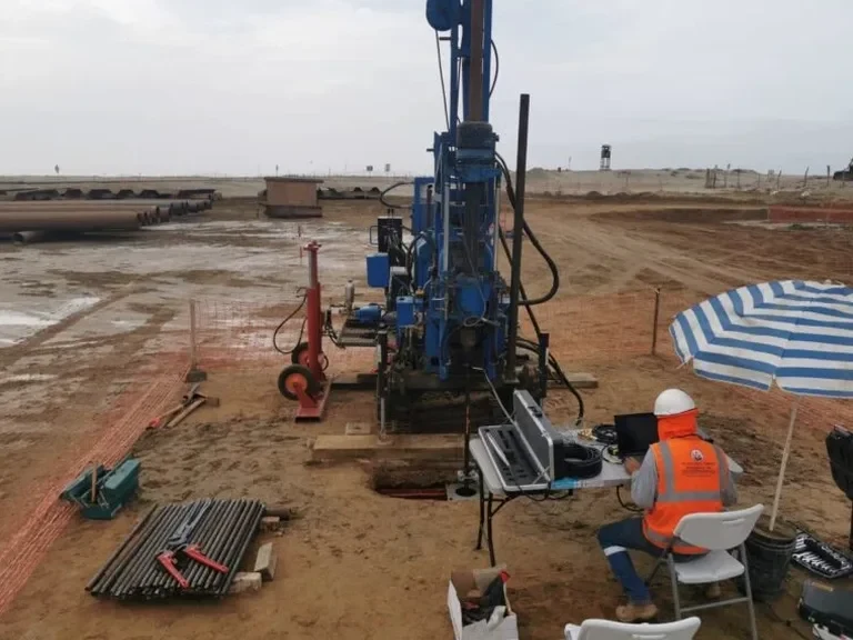 Ensaio CPT em Belém: Perfis de Resistência de Ponta e Atrito Lateral com Norma ABNT